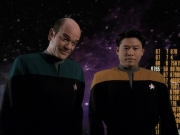 extant_StarTrek_VOY_6x24-LifeLine_00993.jpg