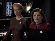 Filename=extant_StarTrek_VOY_6x24-LifeLine_00995.jpg
Filesize=167KiB
Dimensions=1200x900
Date added=Jan 03, 2020 extant_StarTrek_VOY_6x24-LifeLine_00995.jpg
