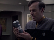 Filename=extant_StarTrek_VOY_6x24-LifeLine_01060.jpg
Filesize=138KiB
Dimensions=1200x900
Date added=Jan 03, 2020 extant_StarTrek_VOY_6x24-LifeLine_01060.jpg