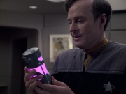Filename=extant_StarTrek_VOY_6x24-LifeLine_01064.jpg
Filesize=143KiB
Dimensions=1200x900
Date added=Jan 03, 2020 extant_StarTrek_VOY_6x24-LifeLine_01064.jpg