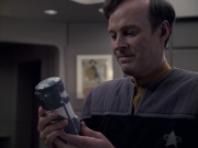 Filename=extant_StarTrek_VOY_6x24-LifeLine_01066.jpg
Filesize=135KiB
Dimensions=1200x900
Date added=Jan 03, 2020 extant_StarTrek_VOY_6x24-LifeLine_01066.jpg