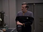 Filename=extant_StarTrek_VOY_6x24-LifeLine_01131.jpg
Filesize=117KiB
Dimensions=1200x900
Date added=Jan 03, 2020 extant_StarTrek_VOY_6x24-LifeLine_01131.jpg