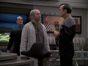 Filename=extant_StarTrek_VOY_6x24-LifeLine_01235.jpg
Filesize=187KiB
Dimensions=1200x900
Date added=Jan 03, 2020 extant_StarTrek_VOY_6x24-LifeLine_01235.jpg