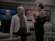 Filename=extant_StarTrek_VOY_6x24-LifeLine_01241.jpg
Filesize=182KiB
Dimensions=1200x900
Date added=Jan 03, 2020 extant_StarTrek_VOY_6x24-LifeLine_01241.jpg