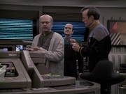 Filename=extant_StarTrek_VOY_6x24-LifeLine_01248.jpg
Filesize=200KiB
Dimensions=1200x900
Date added=Jan 03, 2020 extant_StarTrek_VOY_6x24-LifeLine_01248.jpg