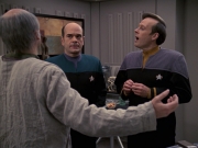 Filename=extant_StarTrek_VOY_6x24-LifeLine_01324.jpg
Filesize=175KiB
Dimensions=1200x900
Date added=Jan 03, 2020 extant_StarTrek_VOY_6x24-LifeLine_01324.jpg