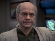 extant_StarTrek_VOY_6x24-LifeLine_01338.jpg