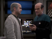 Filename=extant_StarTrek_VOY_6x24-LifeLine_01362.jpg
Filesize=186KiB
Dimensions=1200x900
Date added=Jan 03, 2020 extant_StarTrek_VOY_6x24-LifeLine_01362.jpg