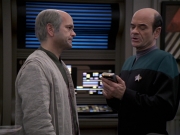 Filename=extant_StarTrek_VOY_6x24-LifeLine_01364.jpg
Filesize=187KiB
Dimensions=1200x900
Date added=Jan 03, 2020 extant_StarTrek_VOY_6x24-LifeLine_01364.jpg