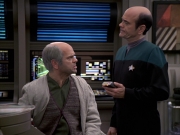 Filename=extant_StarTrek_VOY_6x24-LifeLine_01402.jpg
Filesize=203KiB
Dimensions=1200x900
Date added=Jan 03, 2020 extant_StarTrek_VOY_6x24-LifeLine_01402.jpg