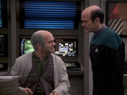 Filename=extant_StarTrek_VOY_6x24-LifeLine_01430.jpg
Filesize=196KiB
Dimensions=1200x900
Date added=Jan 03, 2020 extant_StarTrek_VOY_6x24-LifeLine_01430.jpg