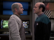 Filename=extant_StarTrek_VOY_6x24-LifeLine_01433.jpg
Filesize=186KiB
Dimensions=1200x900
Date added=Jan 03, 2020 extant_StarTrek_VOY_6x24-LifeLine_01433.jpg