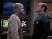 Filename=extant_StarTrek_VOY_6x24-LifeLine_01436.jpg
Filesize=190KiB
Dimensions=1200x900
Date added=Jan 03, 2020 extant_StarTrek_VOY_6x24-LifeLine_01436.jpg