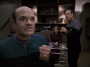 Filename=extant_StarTrek_VOY_6x24-LifeLine_01453.jpg
Filesize=159KiB
Dimensions=1200x900
Date added=Jan 03, 2020 extant_StarTrek_VOY_6x24-LifeLine_01453.jpg
