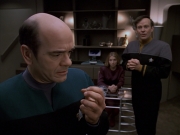 Filename=extant_StarTrek_VOY_6x24-LifeLine_01455.jpg
Filesize=158KiB
Dimensions=1200x900
Date added=Jan 03, 2020 extant_StarTrek_VOY_6x24-LifeLine_01455.jpg