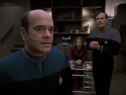 Filename=extant_StarTrek_VOY_6x24-LifeLine_01458.jpg
Filesize=157KiB
Dimensions=1200x900
Date added=Jan 03, 2020 extant_StarTrek_VOY_6x24-LifeLine_01458.jpg