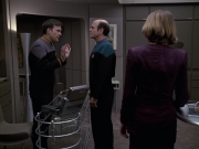 Filename=extant_StarTrek_VOY_6x24-LifeLine_01478.jpg
Filesize=156KiB
Dimensions=1200x900
Date added=Jan 03, 2020 extant_StarTrek_VOY_6x24-LifeLine_01478.jpg