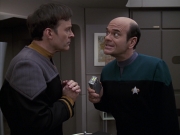 Filename=extant_StarTrek_VOY_6x24-LifeLine_01492.jpg
Filesize=146KiB
Dimensions=1200x900
Date added=Jan 03, 2020 extant_StarTrek_VOY_6x24-LifeLine_01492.jpg