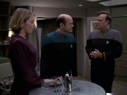 Filename=extant_StarTrek_VOY_6x24-LifeLine_01527.jpg
Filesize=167KiB
Dimensions=1200x900
Date added=Jan 03, 2020 extant_StarTrek_VOY_6x24-LifeLine_01527.jpg