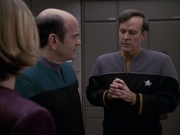 Filename=extant_StarTrek_VOY_6x24-LifeLine_01540.jpg
Filesize=146KiB
Dimensions=1200x900
Date added=Jan 03, 2020 extant_StarTrek_VOY_6x24-LifeLine_01540.jpg