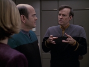 Filename=extant_StarTrek_VOY_6x24-LifeLine_01544.jpg
Filesize=152KiB
Dimensions=1200x900
Date added=Jan 03, 2020 extant_StarTrek_VOY_6x24-LifeLine_01544.jpg