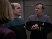 Filename=extant_StarTrek_VOY_6x24-LifeLine_01547.jpg
Filesize=142KiB
Dimensions=1200x900
Date added=Jan 03, 2020 extant_StarTrek_VOY_6x24-LifeLine_01547.jpg