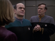 Filename=extant_StarTrek_VOY_6x24-LifeLine_01548.jpg
Filesize=146KiB
Dimensions=1200x900
Date added=Jan 03, 2020 extant_StarTrek_VOY_6x24-LifeLine_01548.jpg