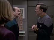 Filename=extant_StarTrek_VOY_6x24-LifeLine_01552.jpg
Filesize=141KiB
Dimensions=1200x900
Date added=Jan 03, 2020 extant_StarTrek_VOY_6x24-LifeLine_01552.jpg