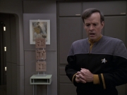 Filename=extant_StarTrek_VOY_6x24-LifeLine_01594.jpg
Filesize=138KiB
Dimensions=1200x900
Date added=Jan 03, 2020 extant_StarTrek_VOY_6x24-LifeLine_01594.jpg