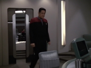 Filename=extant_StarTrek_VOY_6x24-LifeLine_01691.jpg
Filesize=131KiB
Dimensions=1200x900
Date added=Jan 03, 2020 extant_StarTrek_VOY_6x24-LifeLine_01691.jpg