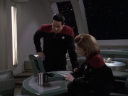 Filename=extant_StarTrek_VOY_6x24-LifeLine_01715.jpg
Filesize=159KiB
Dimensions=1200x900
Date added=Jan 03, 2020 extant_StarTrek_VOY_6x24-LifeLine_01715.jpg