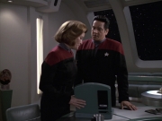 Filename=extant_StarTrek_VOY_6x24-LifeLine_01753.jpg
Filesize=145KiB
Dimensions=1200x900
Date added=Jan 03, 2020 extant_StarTrek_VOY_6x24-LifeLine_01753.jpg