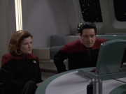 Filename=extant_StarTrek_VOY_6x24-LifeLine_01759.jpg
Filesize=134KiB
Dimensions=1200x900
Date added=Jan 03, 2020 extant_StarTrek_VOY_6x24-LifeLine_01759.jpg