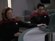 Filename=extant_StarTrek_VOY_6x24-LifeLine_01793.jpg
Filesize=144KiB
Dimensions=1200x900
Date added=Jan 03, 2020 extant_StarTrek_VOY_6x24-LifeLine_01793.jpg
