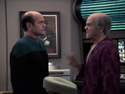 Filename=extant_StarTrek_VOY_6x24-LifeLine_01948.jpg
Filesize=189KiB
Dimensions=1200x900
Date added=Jan 03, 2020 extant_StarTrek_VOY_6x24-LifeLine_01948.jpg