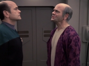 Filename=extant_StarTrek_VOY_6x24-LifeLine_02023.jpg
Filesize=154KiB
Dimensions=1200x900
Date added=Jan 03, 2020 extant_StarTrek_VOY_6x24-LifeLine_02023.jpg
