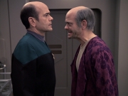 Filename=extant_StarTrek_VOY_6x24-LifeLine_02025.jpg
Filesize=165KiB
Dimensions=1200x900
Date added=Jan 03, 2020 extant_StarTrek_VOY_6x24-LifeLine_02025.jpg