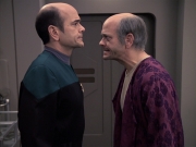Filename=extant_StarTrek_VOY_6x24-LifeLine_02026.jpg
Filesize=165KiB
Dimensions=1200x900
Date added=Jan 03, 2020 extant_StarTrek_VOY_6x24-LifeLine_02026.jpg