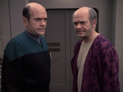 Filename=extant_StarTrek_VOY_6x24-LifeLine_02030.jpg
Filesize=164KiB
Dimensions=1200x900
Date added=Jan 03, 2020 extant_StarTrek_VOY_6x24-LifeLine_02030.jpg
