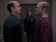 Filename=extant_StarTrek_VOY_6x24-LifeLine_02047.jpg
Filesize=154KiB
Dimensions=1200x900
Date added=Jan 03, 2020 extant_StarTrek_VOY_6x24-LifeLine_02047.jpg