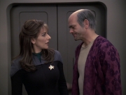 Filename=extant_StarTrek_VOY_6x24-LifeLine_02059.jpg
Filesize=157KiB
Dimensions=1200x900
Date added=Jan 03, 2020 extant_StarTrek_VOY_6x24-LifeLine_02059.jpg