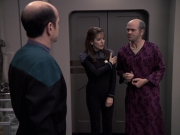 Filename=extant_StarTrek_VOY_6x24-LifeLine_02070.jpg
Filesize=162KiB
Dimensions=1200x900
Date added=Jan 03, 2020 extant_StarTrek_VOY_6x24-LifeLine_02070.jpg