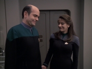 Filename=extant_StarTrek_VOY_6x24-LifeLine_02098.jpg
Filesize=136KiB
Dimensions=1200x900
Date added=Jan 03, 2020 extant_StarTrek_VOY_6x24-LifeLine_02098.jpg