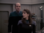 Filename=extant_StarTrek_VOY_6x24-LifeLine_02141.jpg
Filesize=141KiB
Dimensions=1200x900
Date added=Jan 03, 2020 extant_StarTrek_VOY_6x24-LifeLine_02141.jpg