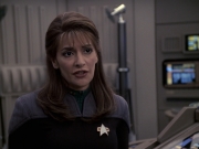 extant_StarTrek_VOY_6x24-LifeLine_02164.jpg