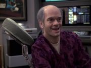 extant_StarTrek_VOY_6x24-LifeLine_02197.jpg