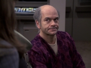 extant_StarTrek_VOY_6x24-LifeLine_02259.jpg