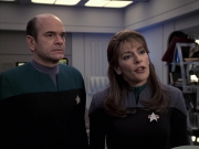 Filename=extant_StarTrek_VOY_6x24-LifeLine_02289.jpg
Filesize=154KiB
Dimensions=1200x900
Date added=Jan 03, 2020 extant_StarTrek_VOY_6x24-LifeLine_02289.jpg