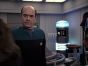 Filename=extant_StarTrek_VOY_6x24-LifeLine_02305.jpg
Filesize=154KiB
Dimensions=1200x900
Date added=Jan 03, 2020 extant_StarTrek_VOY_6x24-LifeLine_02305.jpg