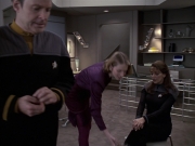 extant_StarTrek_VOY_6x24-LifeLine_02370.jpg